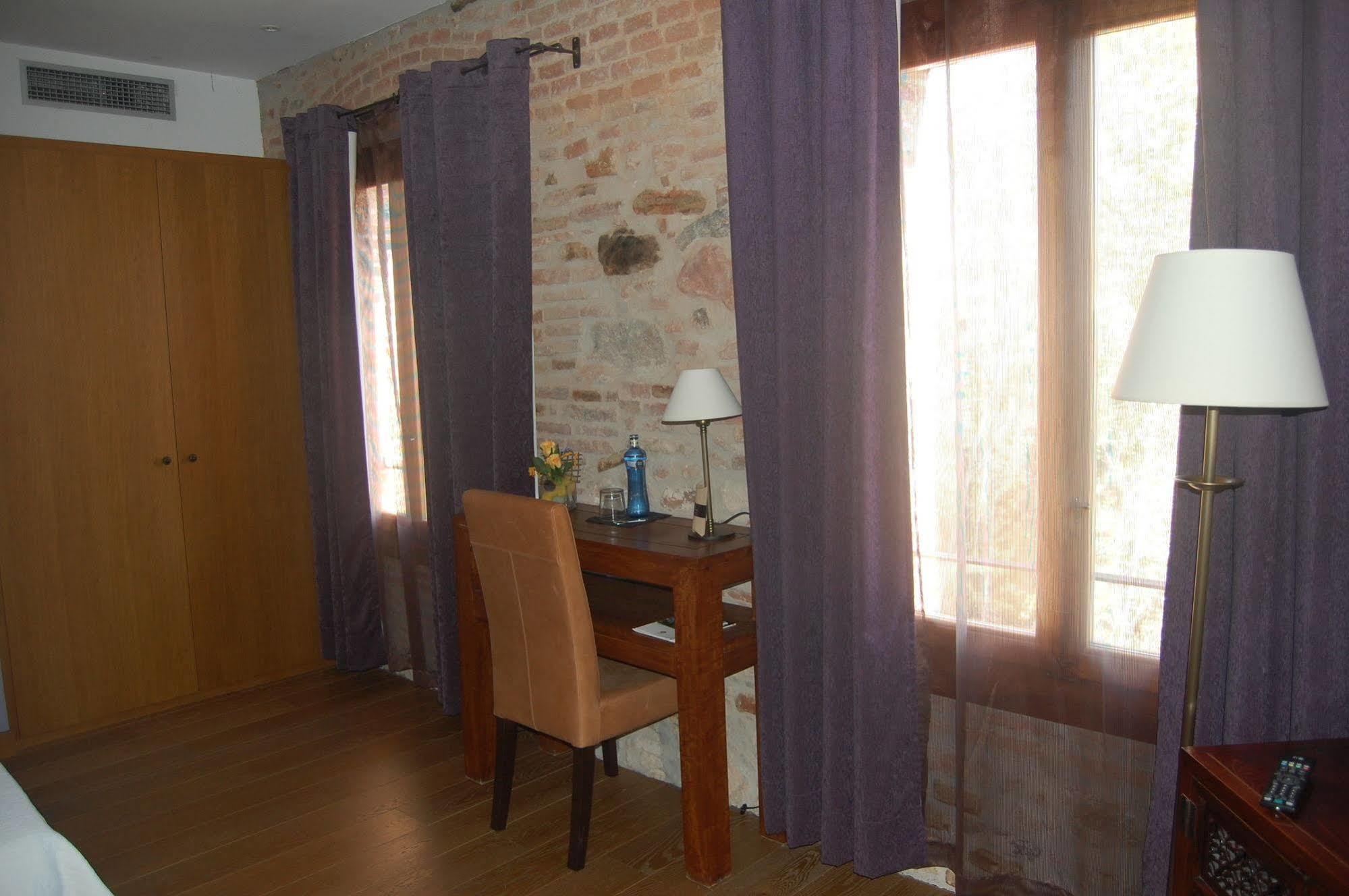 Hotel Moli De La Torre Bigues I Riells Ngoại thất bức ảnh