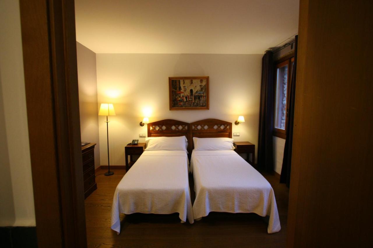 Hotel Moli De La Torre Bigues I Riells Ngoại thất bức ảnh